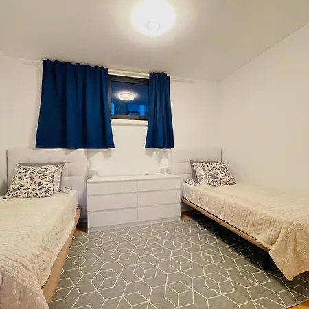 Duplex Parque Santiago-2 아파트 플라야데라스아메리카스